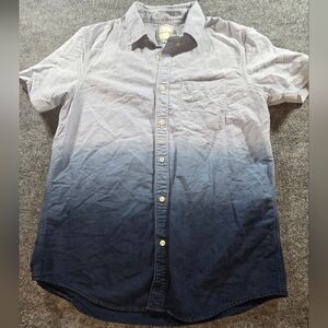 American Eagle Short Sleeve Button Up- Ombré Sz M